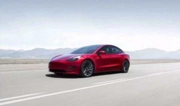 Tesla'dan yeni hamle... Şirket en pahalı araçlarında indirime gitti