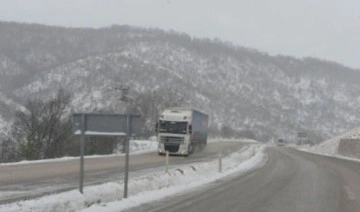 Tokat'ın yüksek kesimlerinde kar etkili oldu