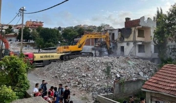 Tokatköy'de boş binalar yıkılıyor: Yurttaşlar, sıranın onlara gelmesinden korkuyor