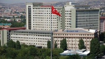 Türk hekimler, göz çukurundan girip yaptıkları beyin ameliyatıyla dünya literatürüne girdi