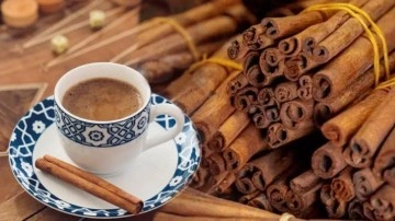 Türk kahvesine sadece 1 kaşık ekleyin: Tarçınlı kahvenin faydaları!