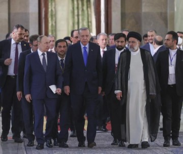 Türkiye-İran-Rusya Üçlü Zirvesi'nin ardından ortak açıklama yayımlandı Açıklaması