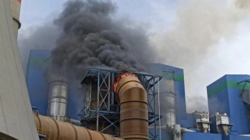 Türkiye'nin en büyük termik santralindeki yangın söndürüldü!