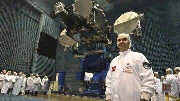 Türkiye'nin yerli ve milli uydusu Türksat 6A yazın uzay yolcusu