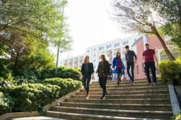 Üniversitelerde Azami Öğrenim Süresi Dolan Öğrencilere Sınav Hakkı