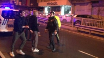 Üsküdar'da alkollü sürücü kaza yapınca çekim yapan basın mensuplarına saldırdı