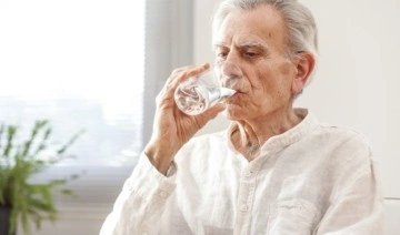 Uzmanı uyardı: Sıcaklarda susuz kalmak böbrekleri yoruyor