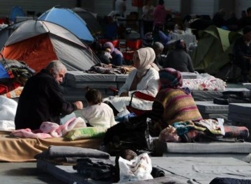 Uzmanların yaptığı uyarılar Adana'da tedirginlik yarattı! Vatandaşlar evlerine dönemiyor