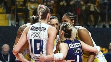 VakıfBank'ı altın sette deviren Fenerbahçe Opet finalde!