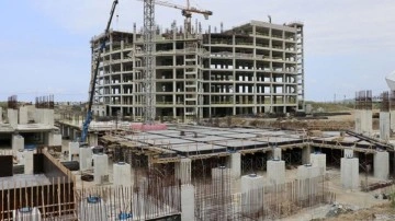 Vali Yıldırım: Trabzon Şehir Hastanesi 2025'te tamamlanacak