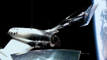 Virgin Galactic ilk ticari uzay yolculuğundan görüntüleri paylaştı!