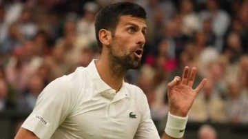Wimbledon finalinde raketini kıran Djokovic'e para cezası