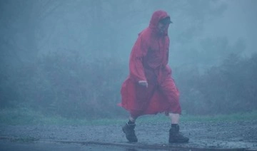 'Yağmurluk adam' yakalandı: 13 yılda 360 yağmurluk çaldı
