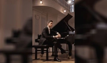 Yaşam dolu piyanist: Dmitriy Şişkin