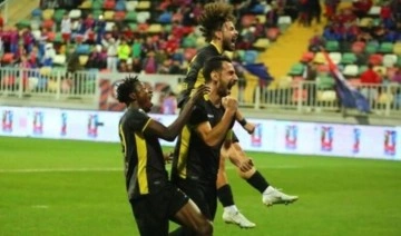 Yeni Malatyaspor, İzmir'de 3 golle kazandı