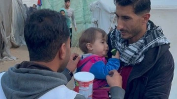 Yeryüzü Doktorları Derneğinden Gazzeli bebeklere süt ve mama desteği