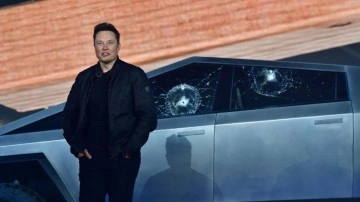 Yılın son sürprizi: Elon Musk'tan son dakika Cybertruck açıklaması