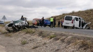 Yozgat&rsquo;ta trafik kazası: 2 ölü, 4 yaralı