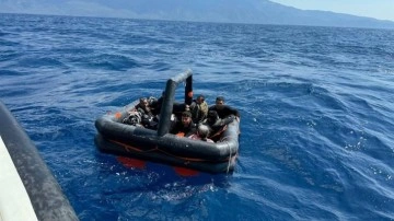 Yunan'ın ölümü ittiği göçmenleri Türkiye kurtardı! Aralarında çocuklar da var