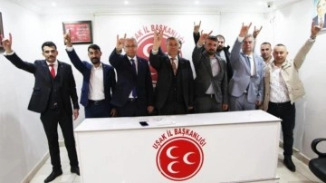 Zafer Partisi'nden istifa eden 25 kişi MHP'ye katıldı