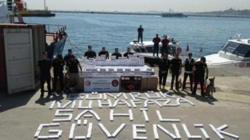 Zeytinburnu'nda gemide 144 bin 280 paket kaçak sigara ele geçirildi