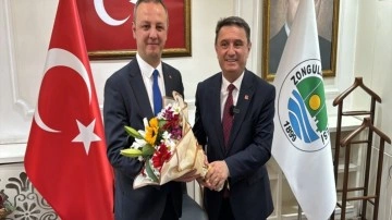 Zonguldak Belediye Başkanı Tahsin Erdem, mazbatasını aldı